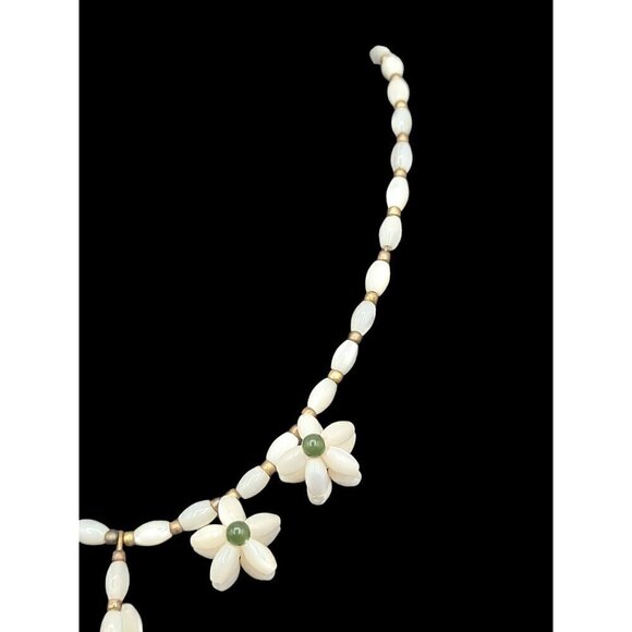 Carved Mother of Pearl Beaded Necklace Handcrafted Flower Jade Accent 16" Choker - Picture 7 of 8